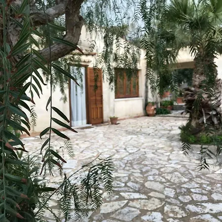 Un Tipico Baglio Siciliano Apartment *